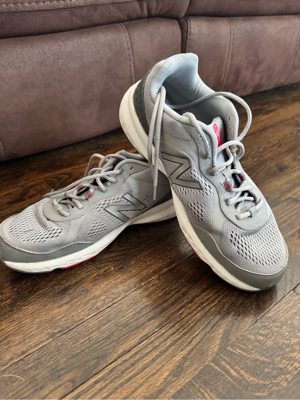 New Balance Men’s Gray and Red Athletic Walking Sneakers